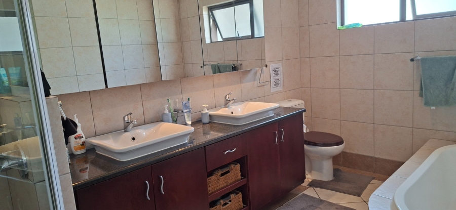 Commercial Property for Sale in Meisies Halt Eastern Cape